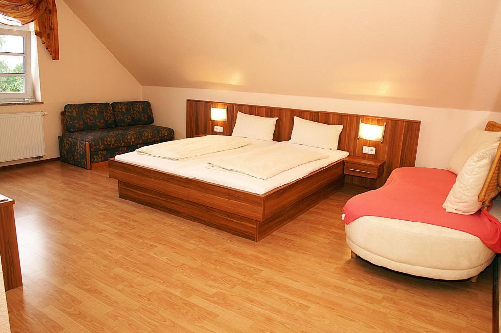 Fraenkischer Gasthof Lutz Giebelstadt Rom bilde